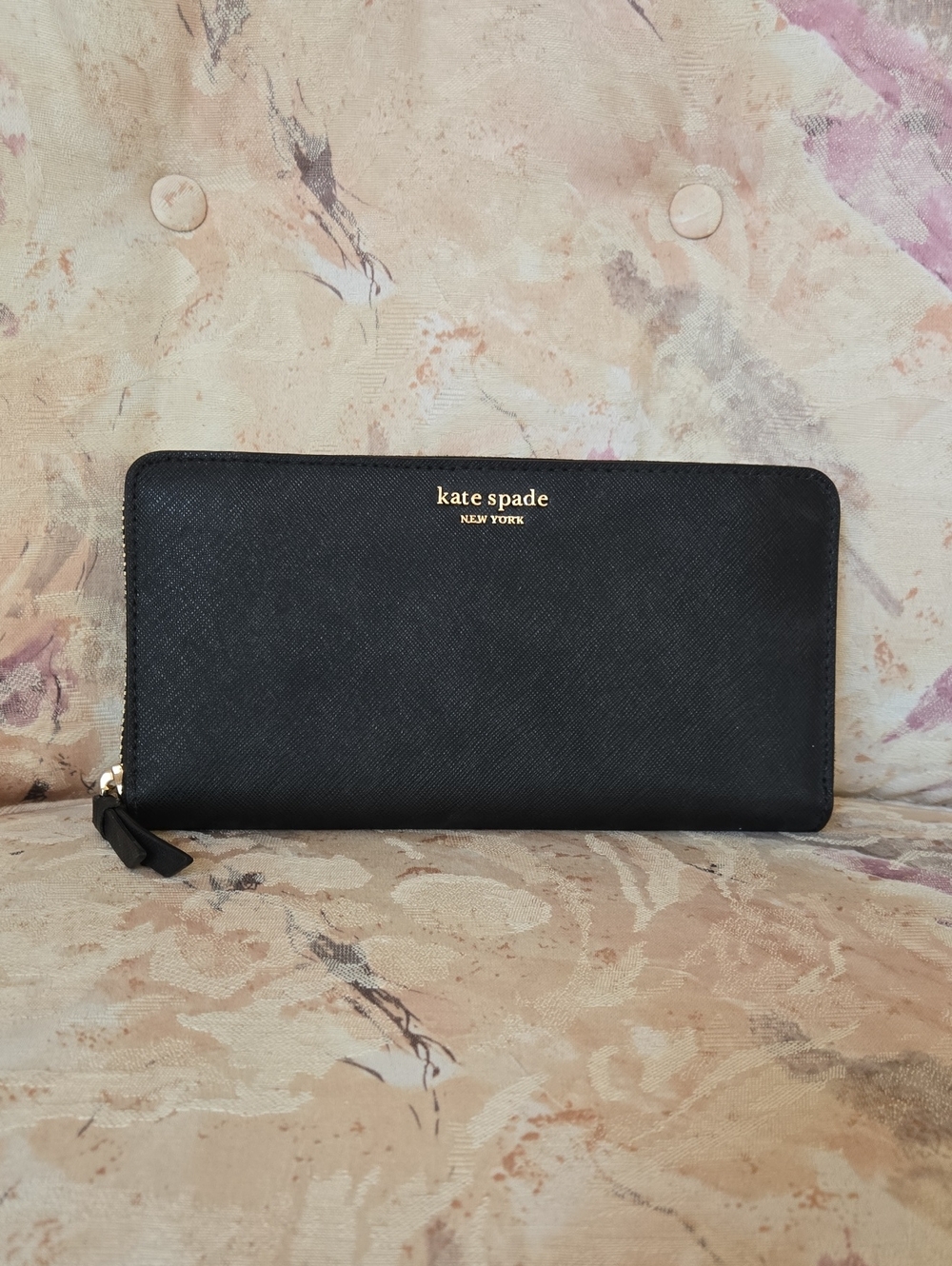 NWOT Kate Spade Black Leather Zip Wallet with Gold Logo